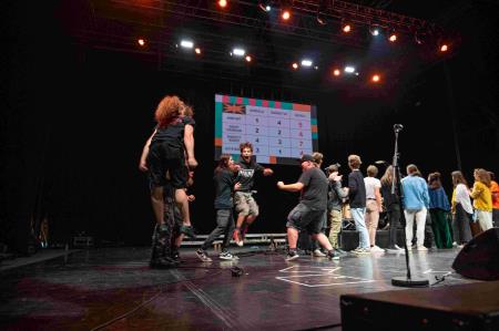 17 Veselje ob razglasitvi rezulatov s